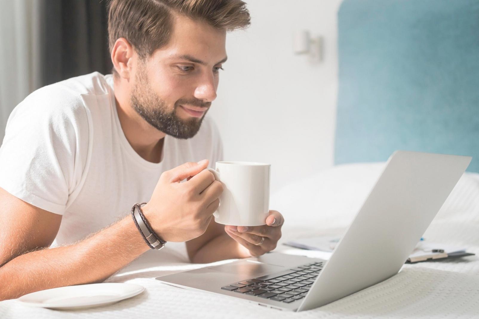 Análisis financiero y estrategias de reducción de costes empresariales